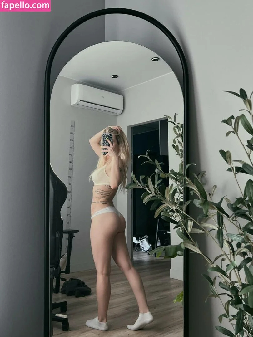 Sorabi Onlyfans Photo Gallery 