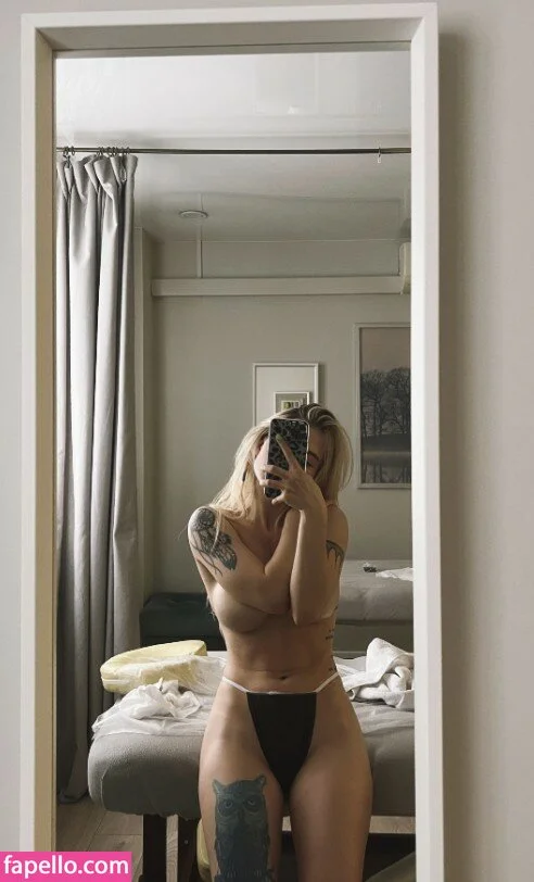 Sorabi Onlyfans Photo Gallery 