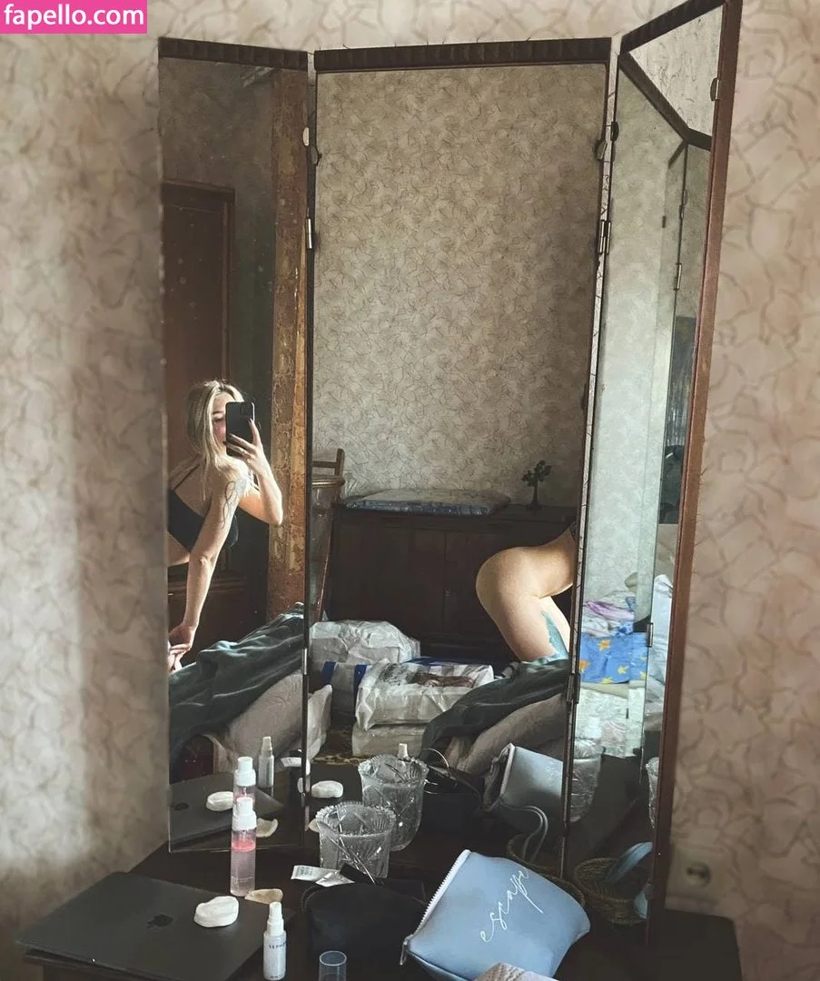 Sorabi Onlyfans Photo Gallery 