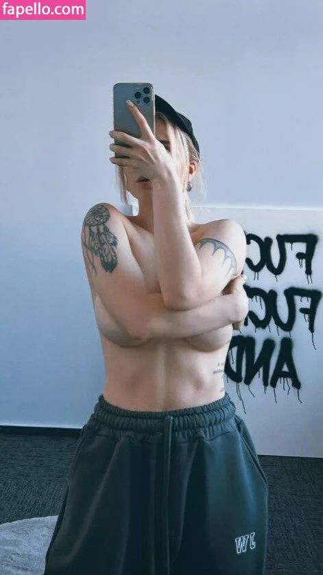 Sorabi Onlyfans Photo Gallery 