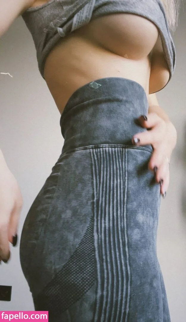 Sorabi Onlyfans Photo Gallery 