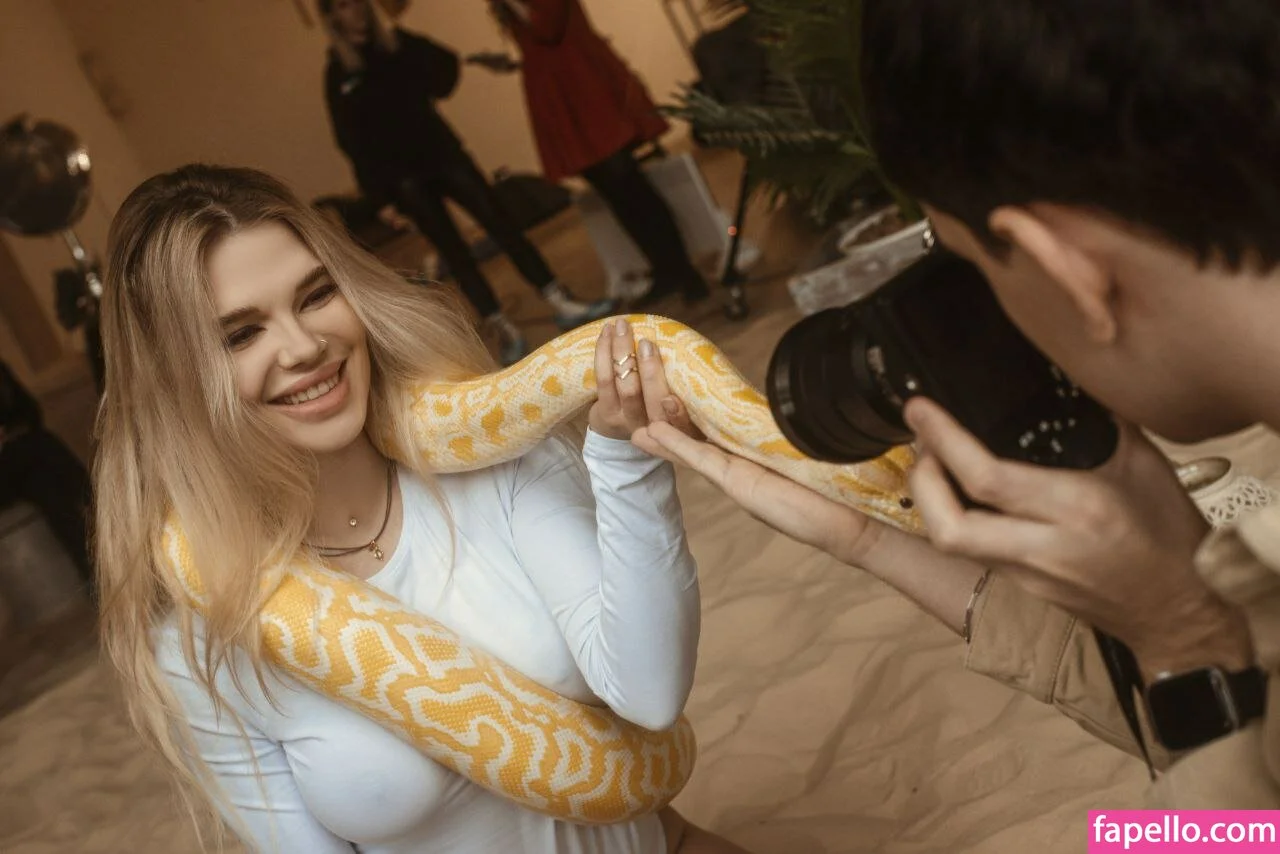 Sorabi Onlyfans Photo Gallery 