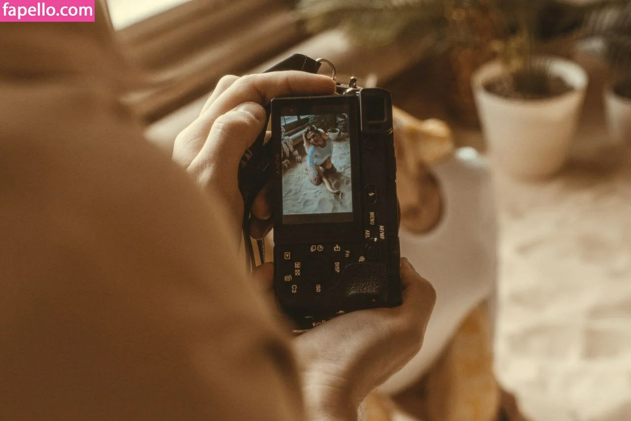 Sorabi Onlyfans Photo Gallery 