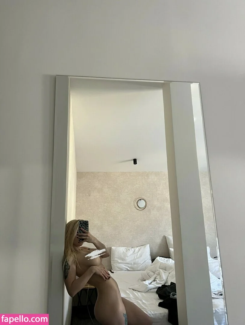 Sorabi Onlyfans Photo Gallery 