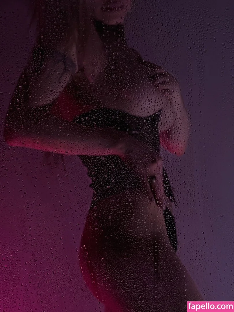 Sorabi Onlyfans Photo Gallery 