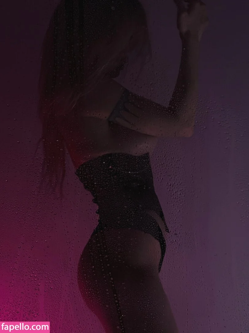 Sorabi Onlyfans Photo Gallery 