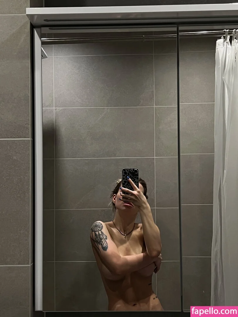 Sorabi Onlyfans Photo Gallery 