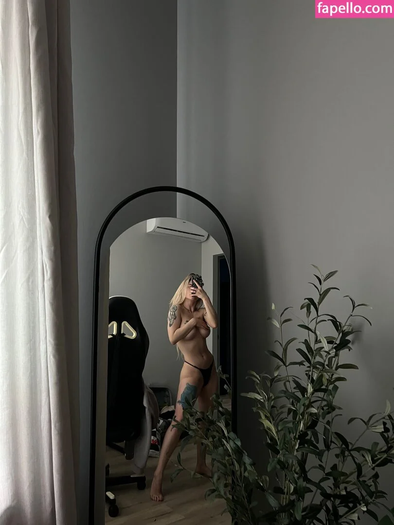 Sorabi Onlyfans Photo Gallery 