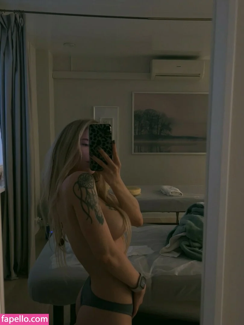 Sorabi Onlyfans Photo Gallery 