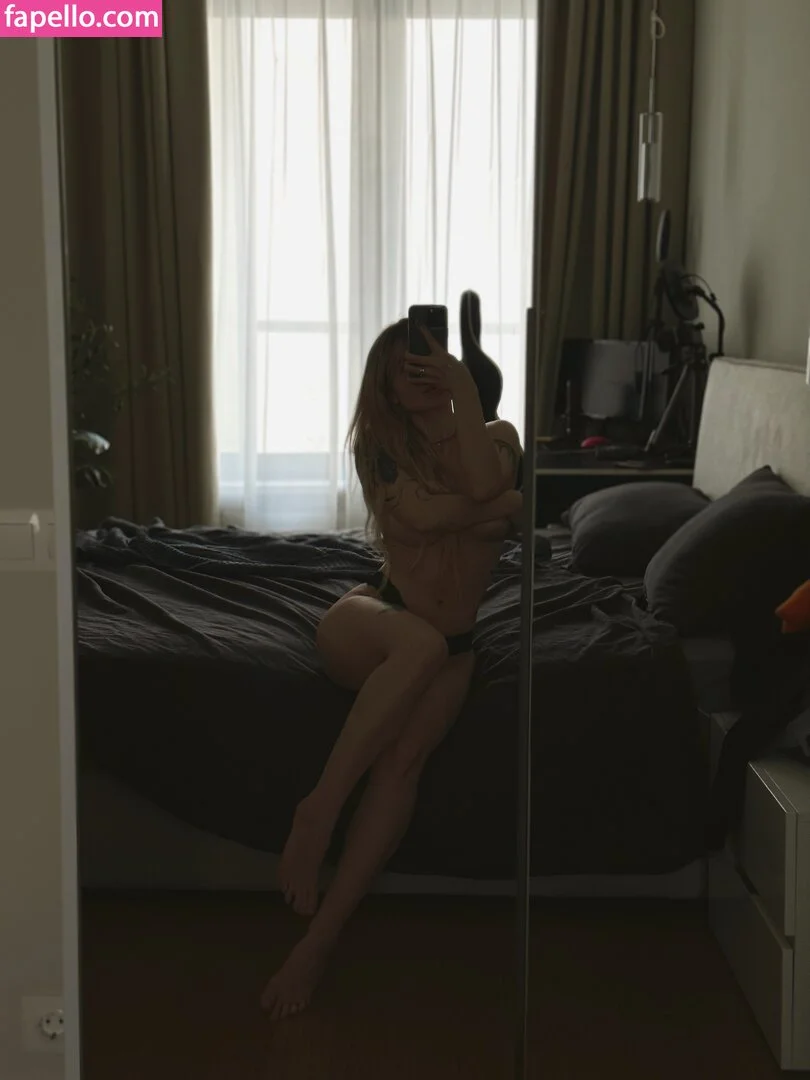 Sorabi Onlyfans Photo Gallery 