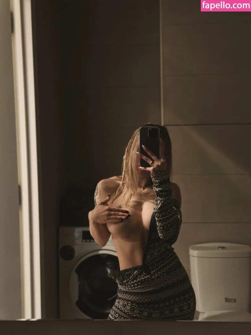 Sorabi Onlyfans Photo Gallery 