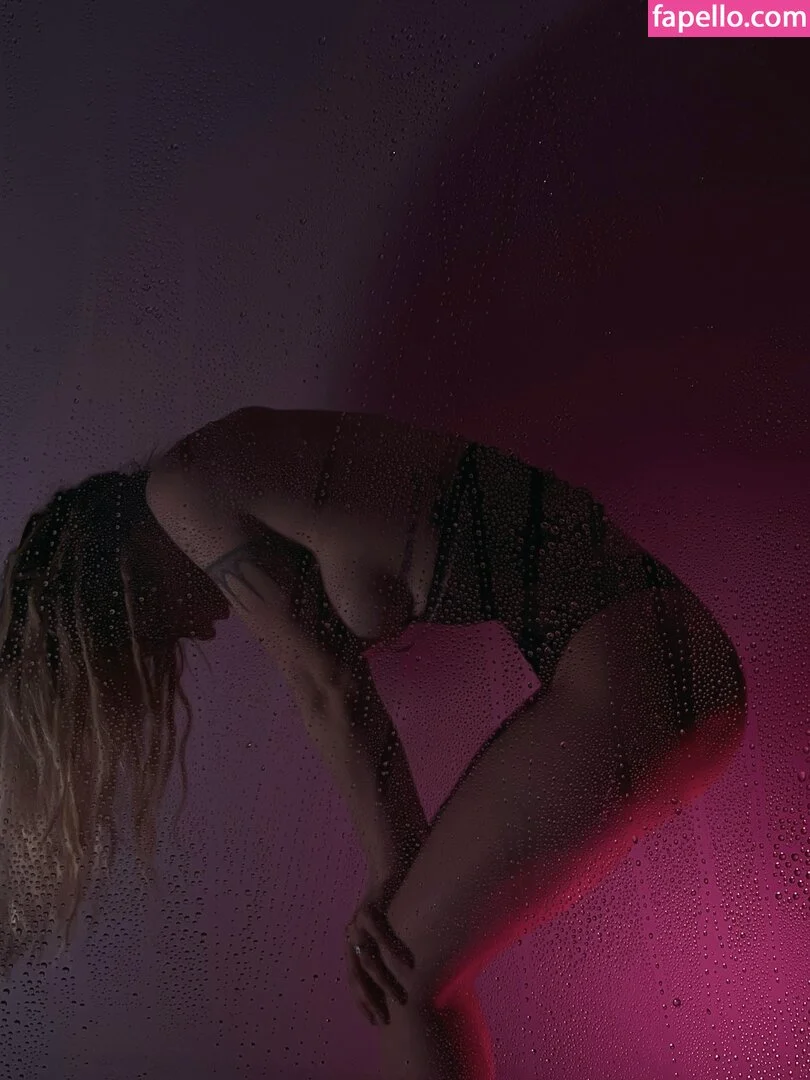 Sorabi Onlyfans Photo Gallery 