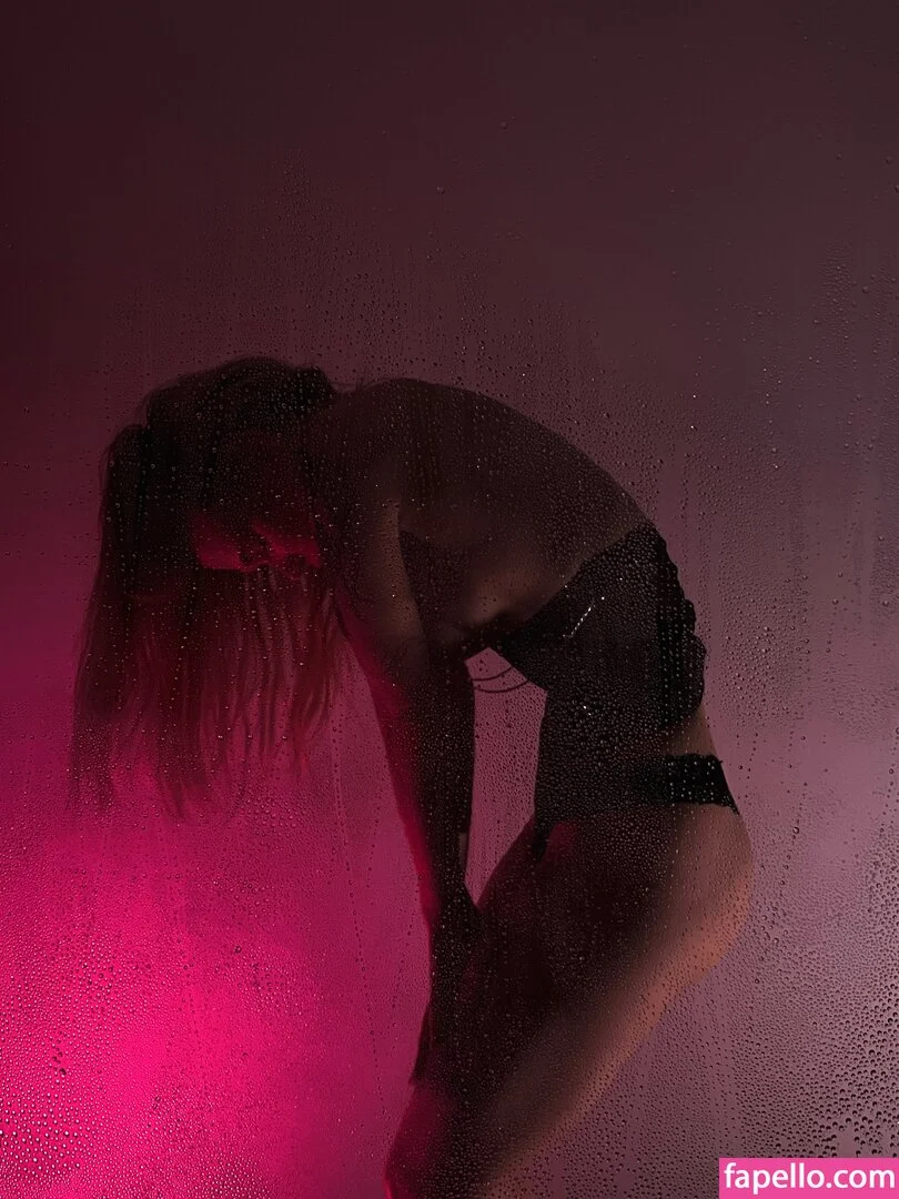 Sorabi Onlyfans Photo Gallery 