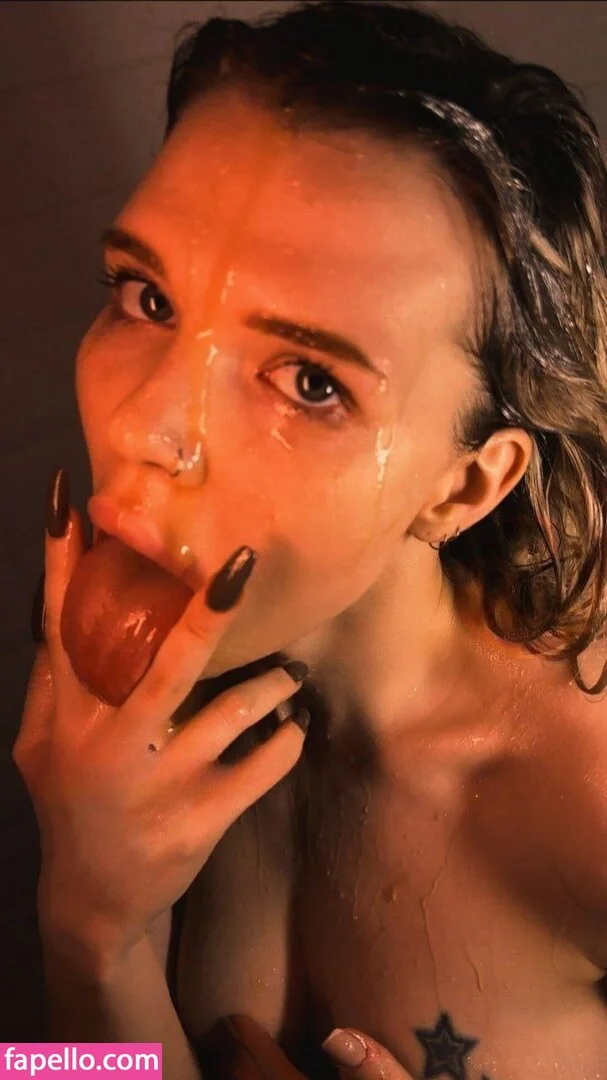 Sorabi Onlyfans Photo Gallery 