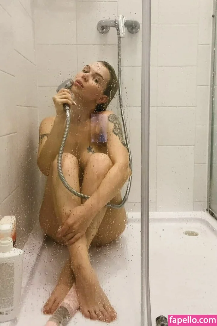 Sorabi Onlyfans Photo Gallery 