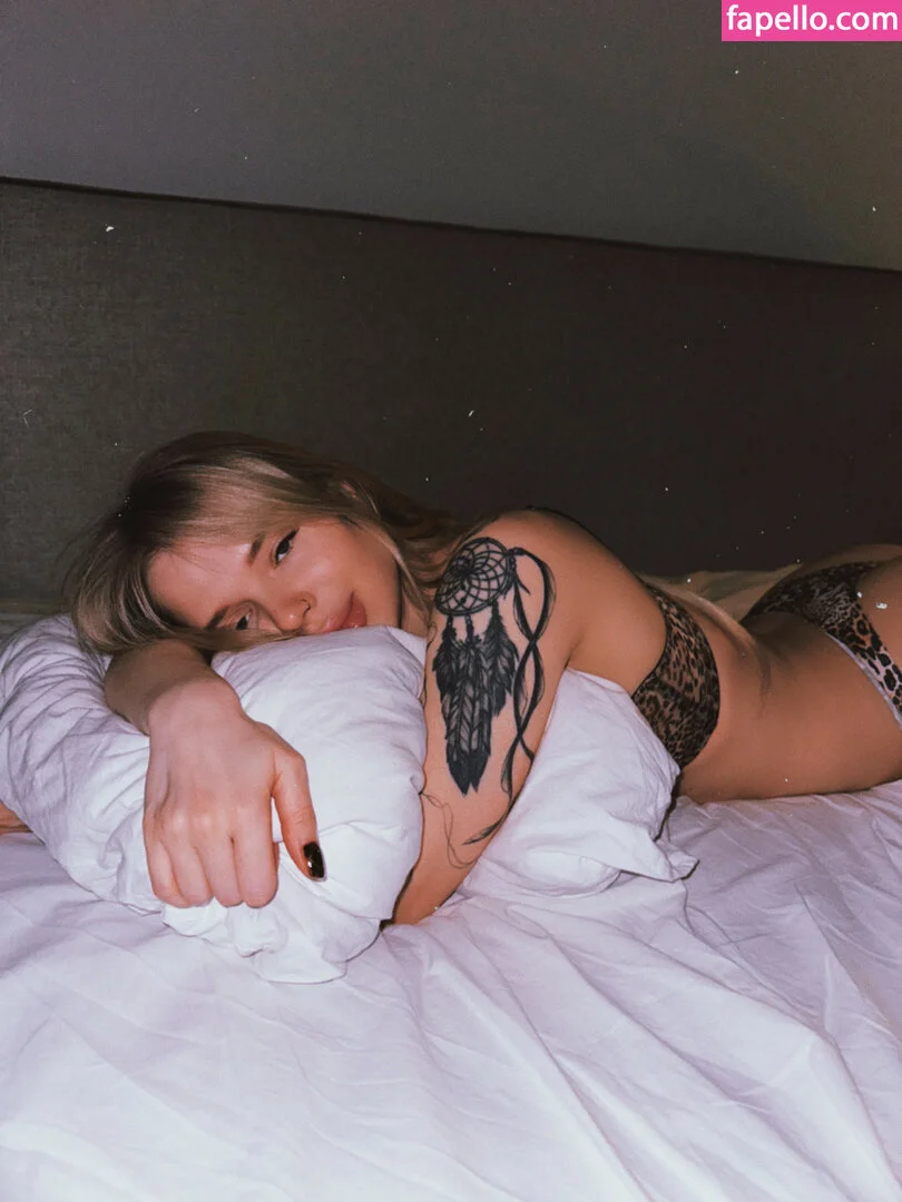 Sorabi Onlyfans Photo Gallery 