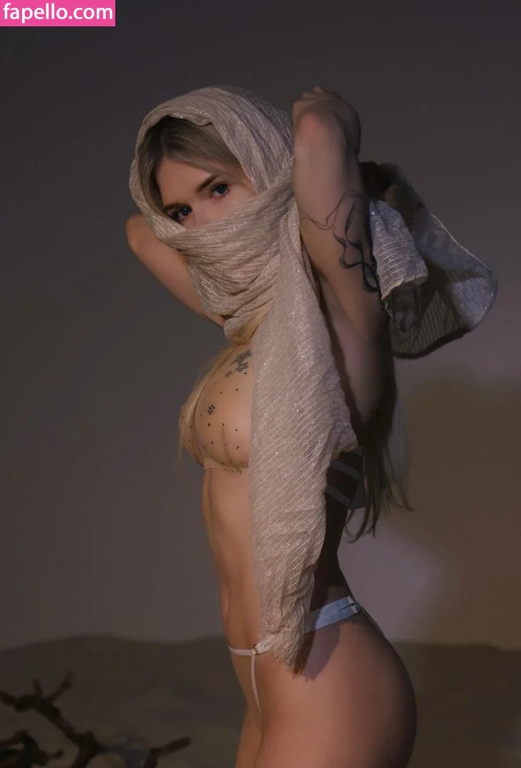 Sorabi Onlyfans Photo Gallery 