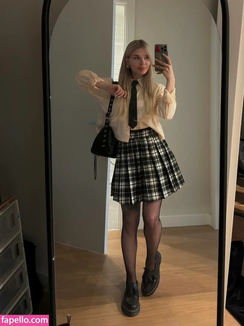 Sorabi Onlyfans Photo Gallery 