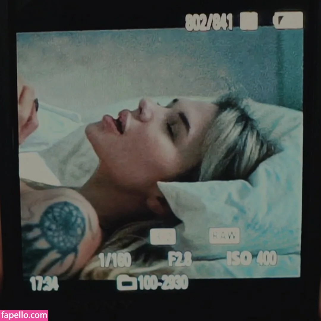 Sorabi Onlyfans Photo Gallery 