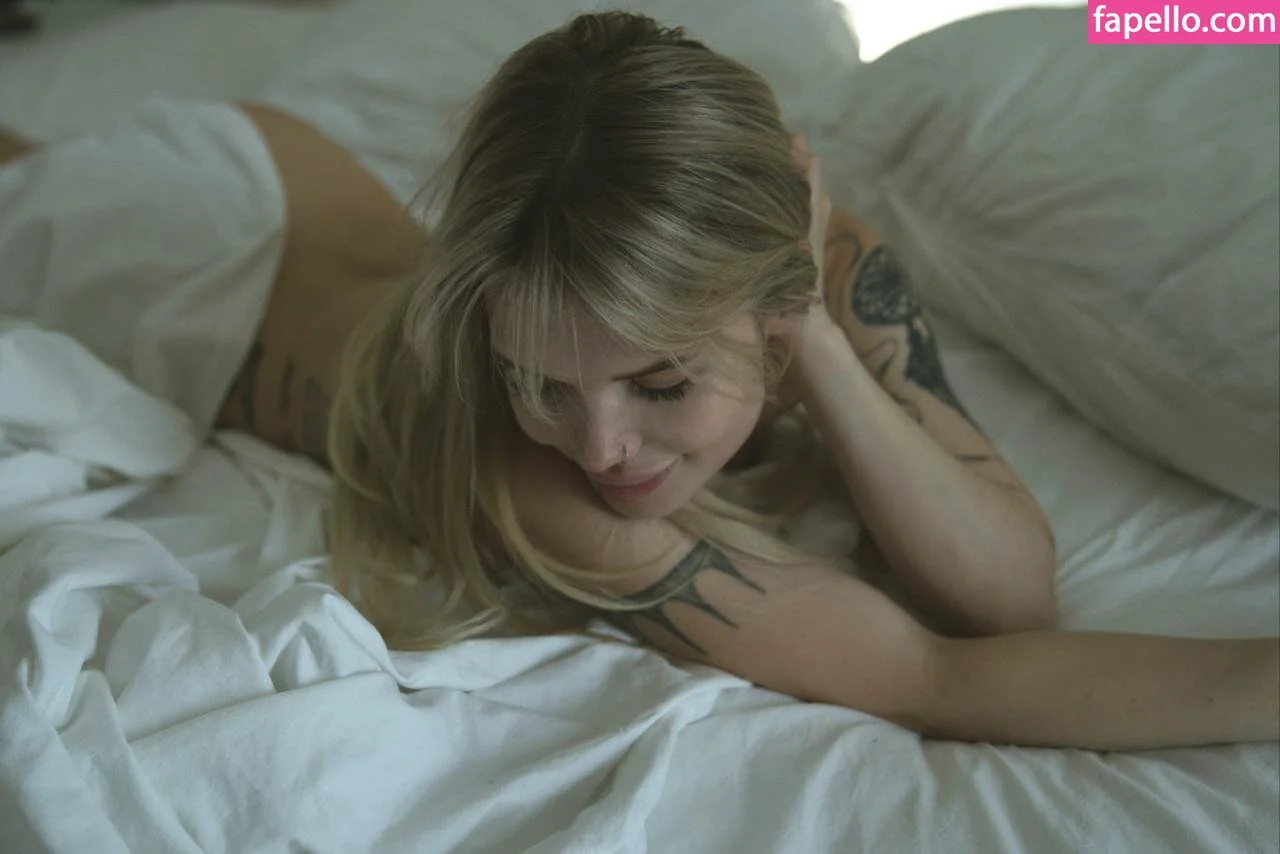 Sorabi Onlyfans Photo Gallery 