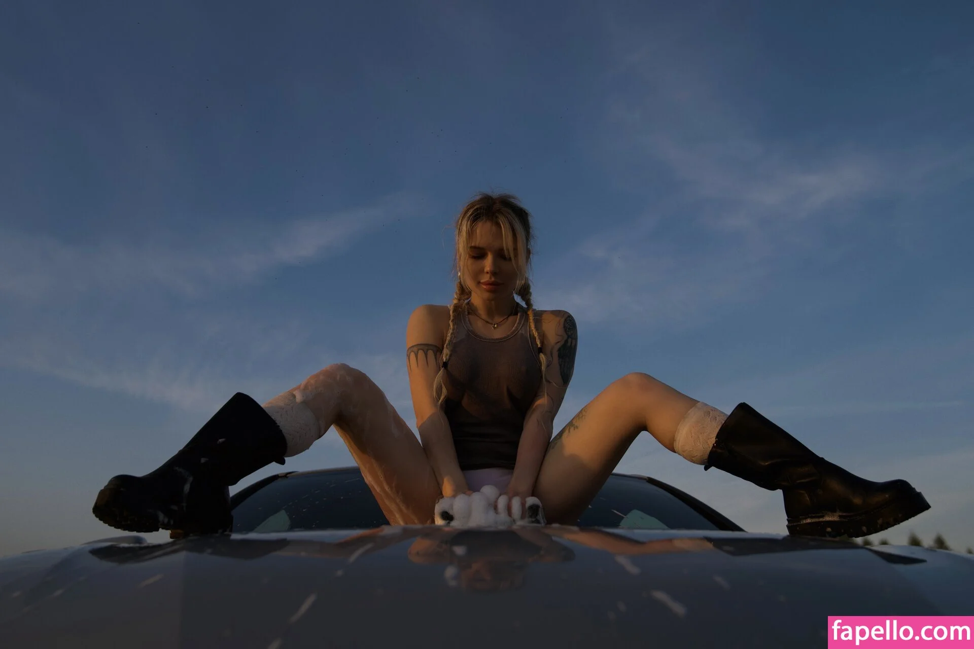 Sorabi Onlyfans Photo Gallery 