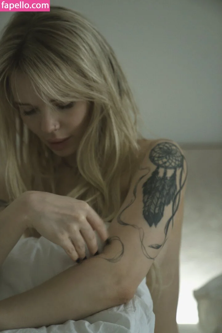 Sorabi Onlyfans Photo Gallery 