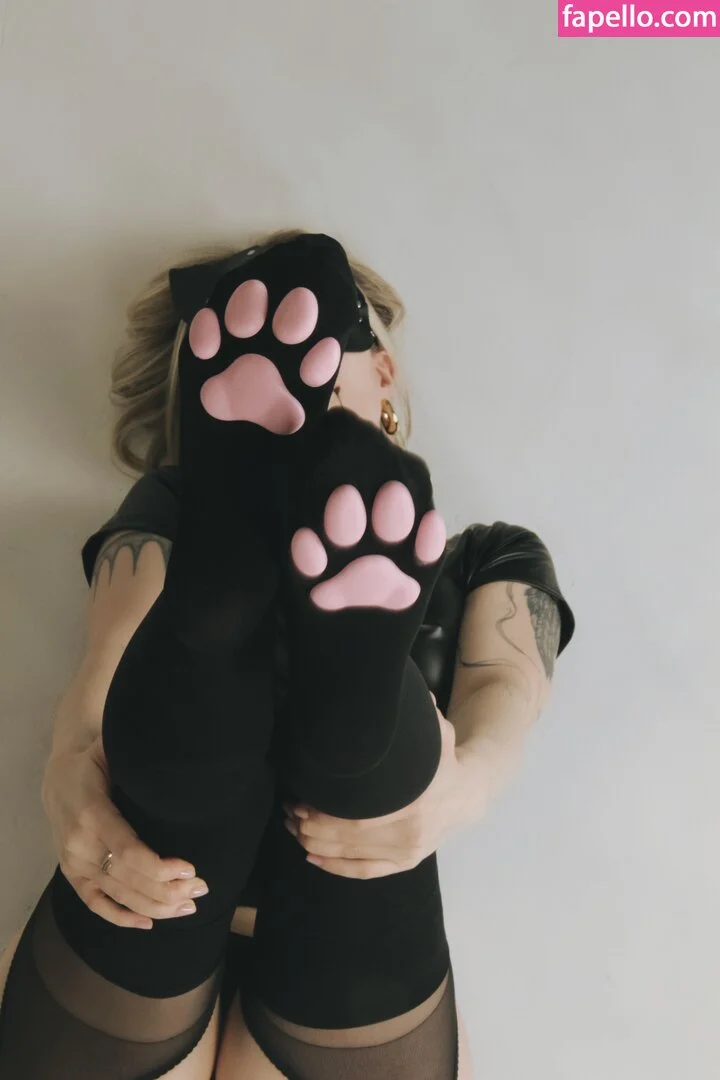 Sorabi Onlyfans Photo Gallery 