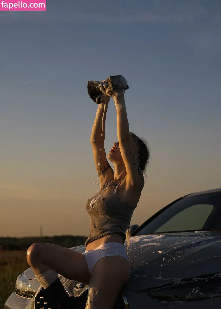 Sorabi Onlyfans Photo Gallery 