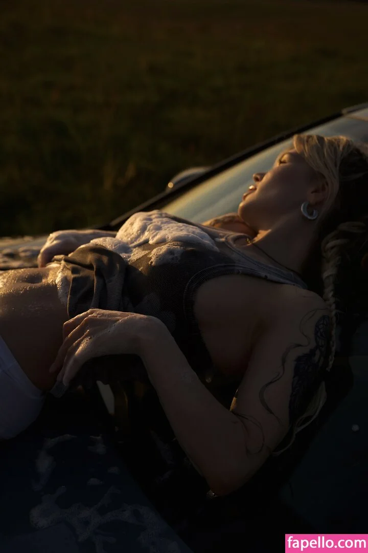 Sorabi Onlyfans Photo Gallery 