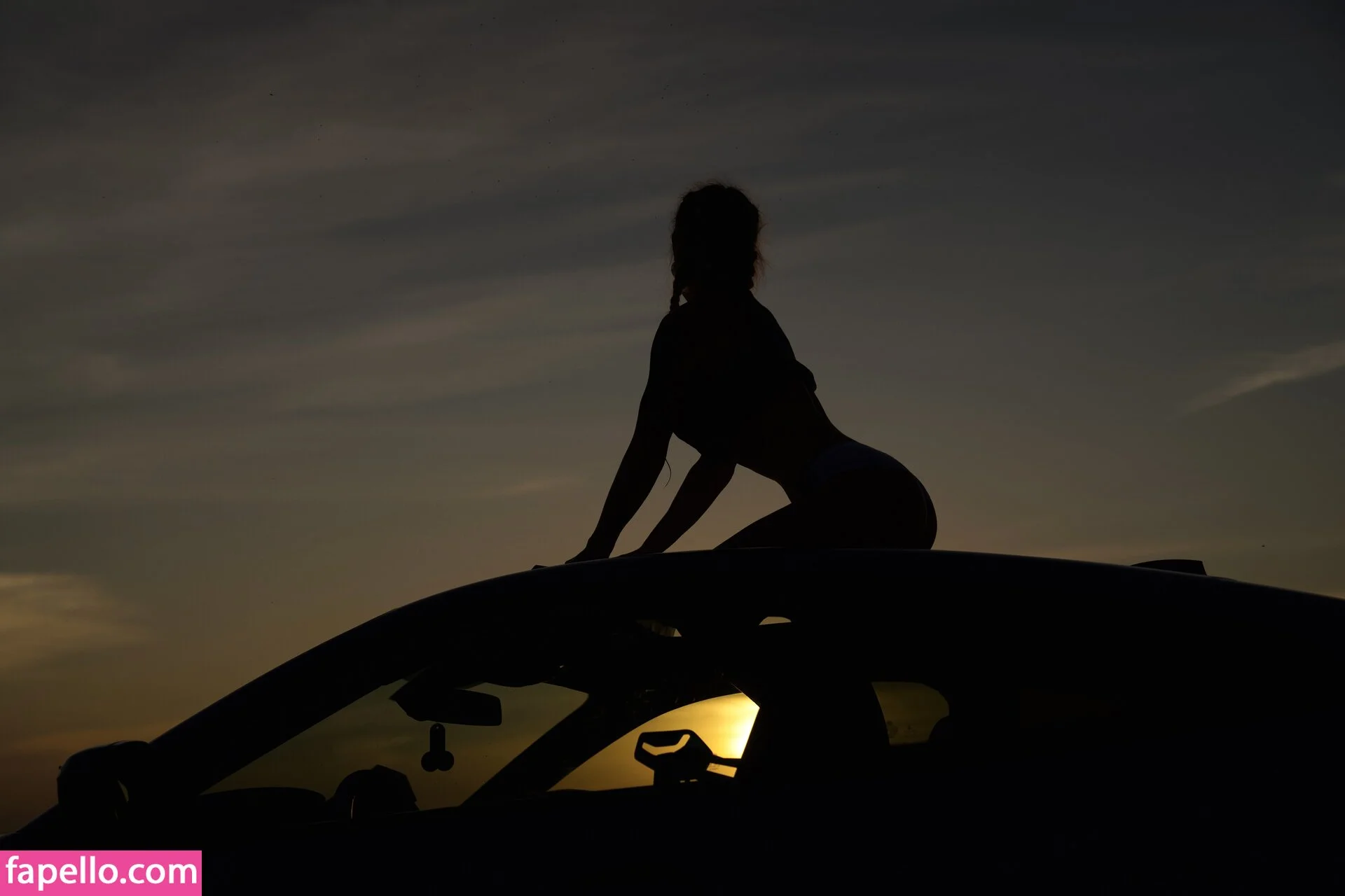 Sorabi Onlyfans Photo Gallery 