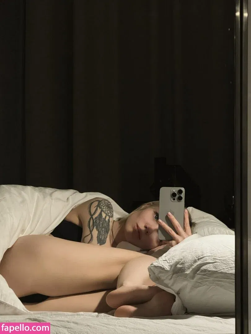 Sorabi Onlyfans Photo Gallery 