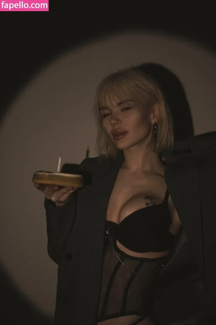 Sorabi Onlyfans Photo Gallery 