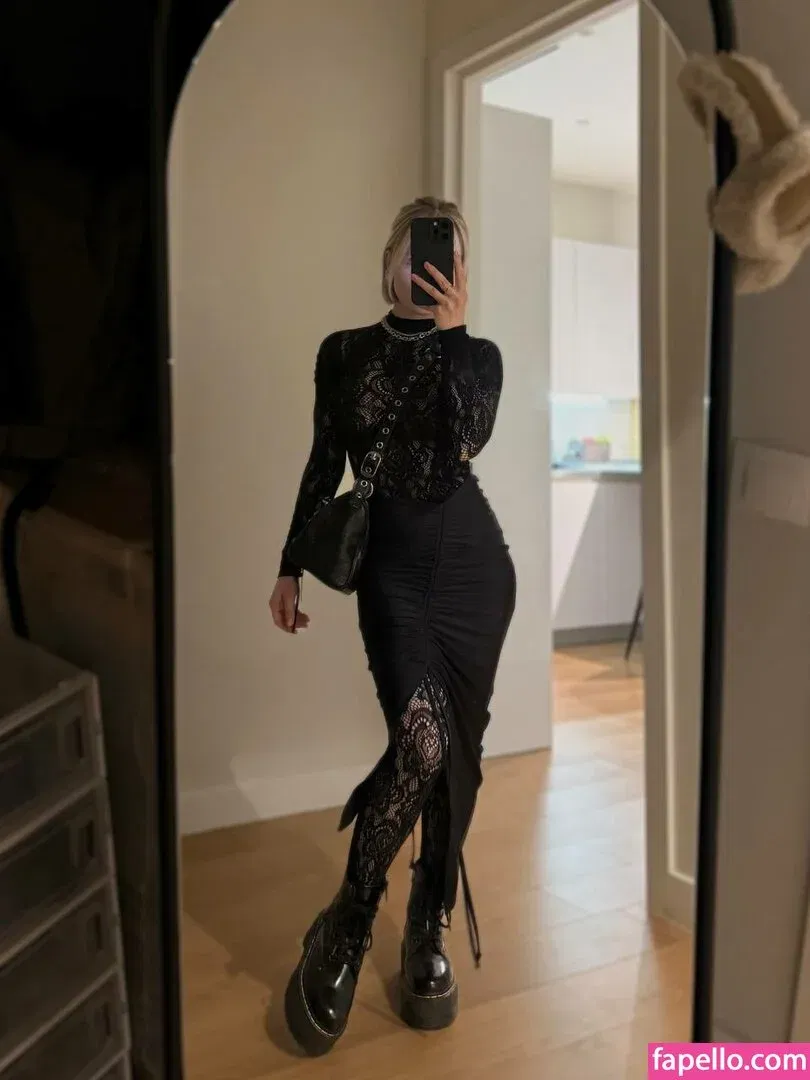 Sorabi Onlyfans Photo Gallery 