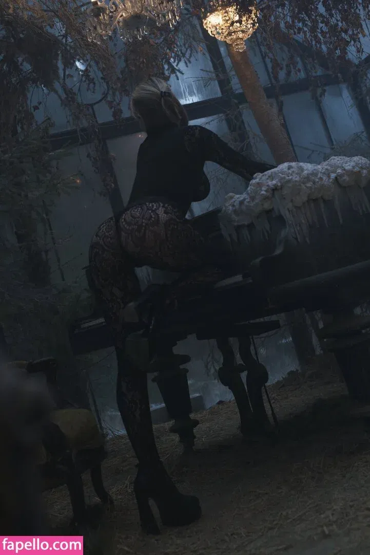 Sorabi Onlyfans Photo Gallery 