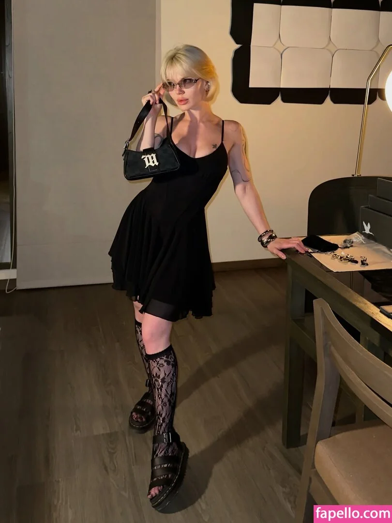 Sorabi Onlyfans Photo Gallery 