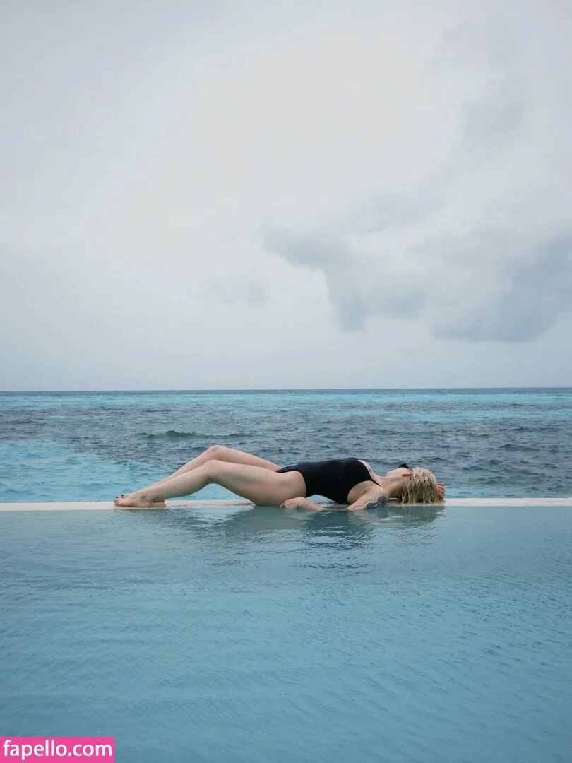 Sorabi Onlyfans Photo Gallery 