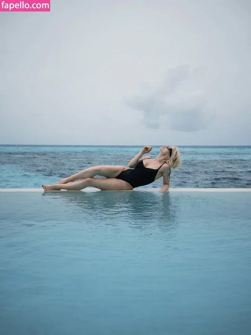 Sorabi Onlyfans Photo Gallery 