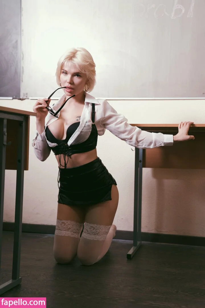 Sorabi Onlyfans Photo Gallery 