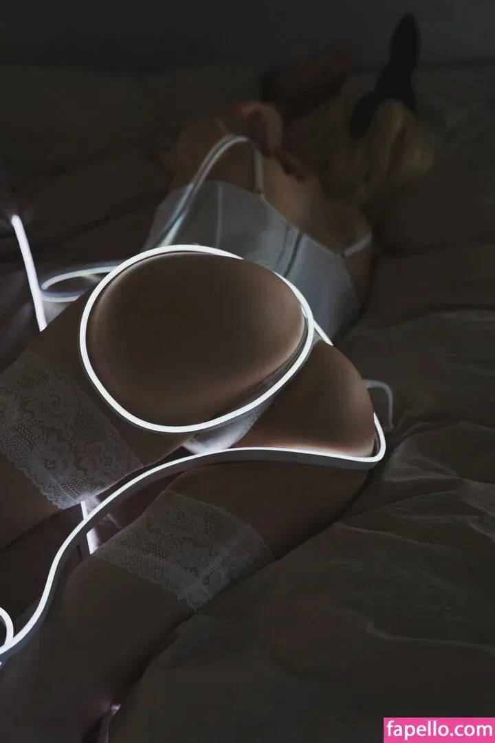 Sorabi Onlyfans Photo Gallery 