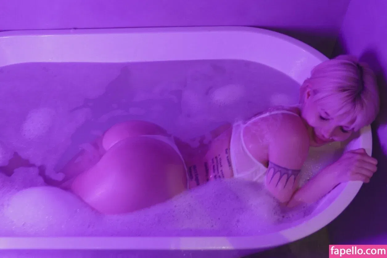 Sorabi Onlyfans Photo Gallery 