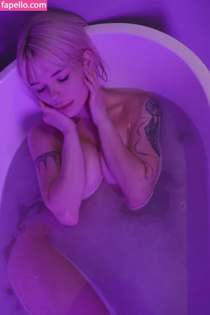 Sorabi Onlyfans Photo Gallery 