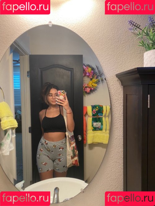 Chellchee Onlyfans Photo Gallery 