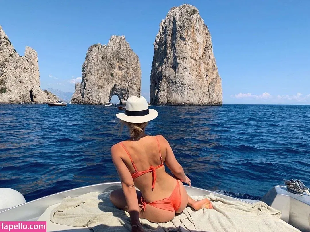 Thaísa Leal Onlyfans Photo Gallery 