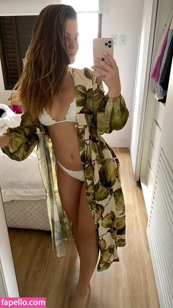 Thaísa Leal Onlyfans Photo Gallery 