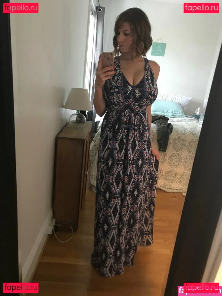 Kirsty Onlyfans Photo Gallery 