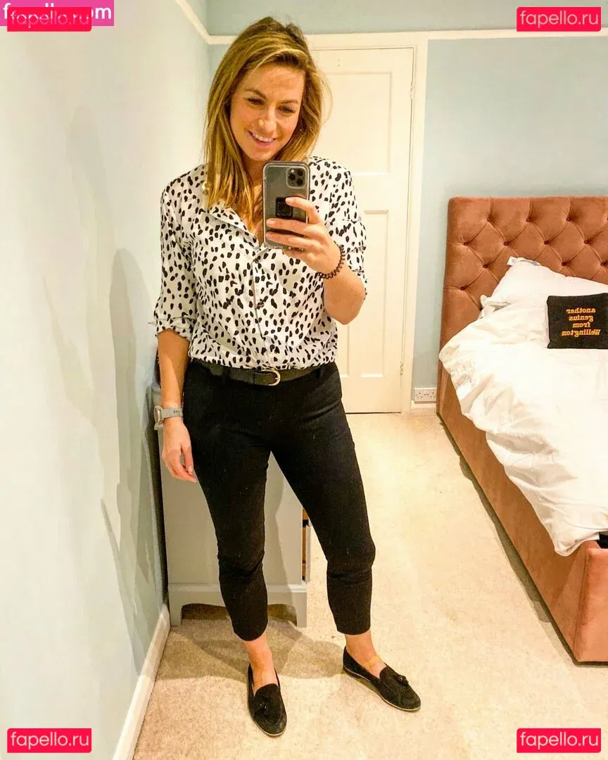 Kirsty Onlyfans Photo Gallery 