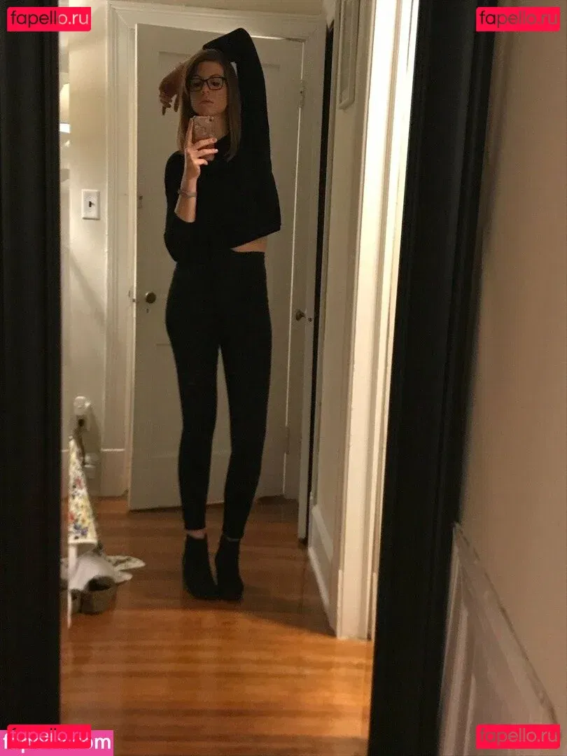 Kirsty Onlyfans Photo Gallery 