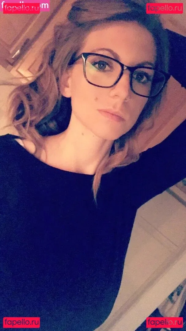 Kirsty Onlyfans Photo Gallery 