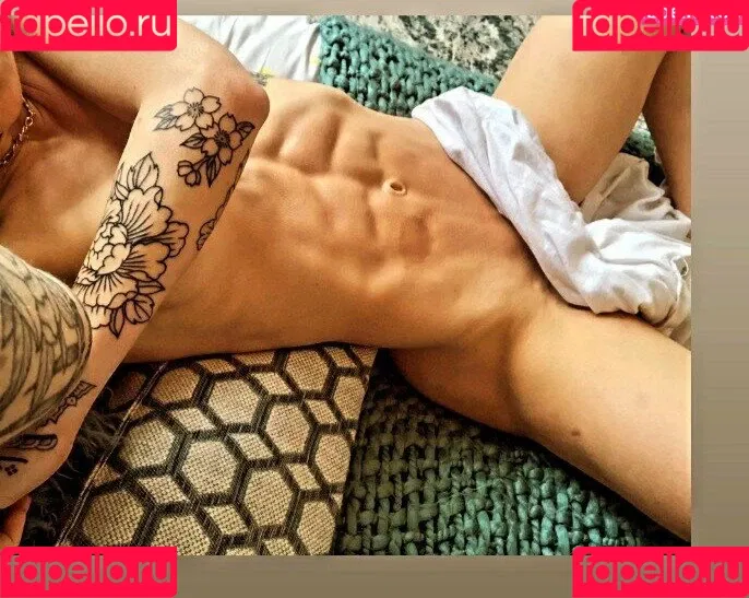Lois Pacitto Onlyfans Photo Gallery 