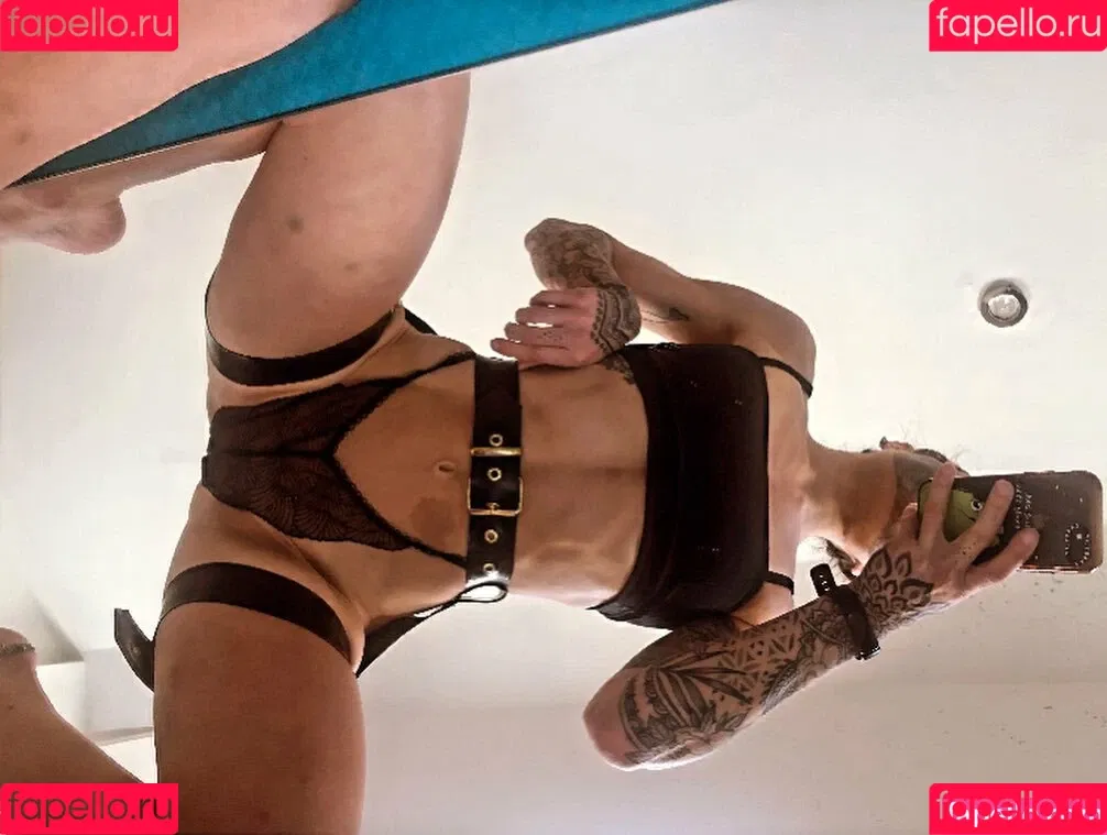 Lois Pacitto Onlyfans Photo Gallery 